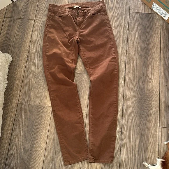 Dittos Light Brown Jeans
Dittos Jessica Mid-Rise Nutmeg Brown Jeggings
Size 26 - Picture 5 of 13